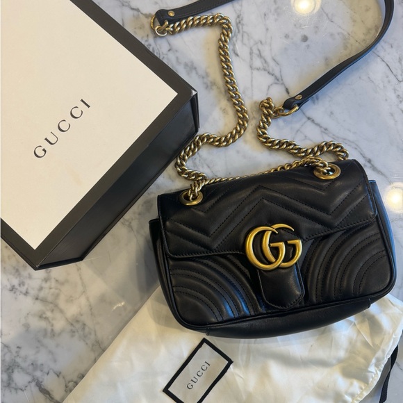 Authentic Gucci Shoulder Bag - Picture 3 of 7